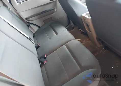 2009 Ford Escape Xls/Xls Manual из США, поврежденный, VIN 1FMCU02759KC84959